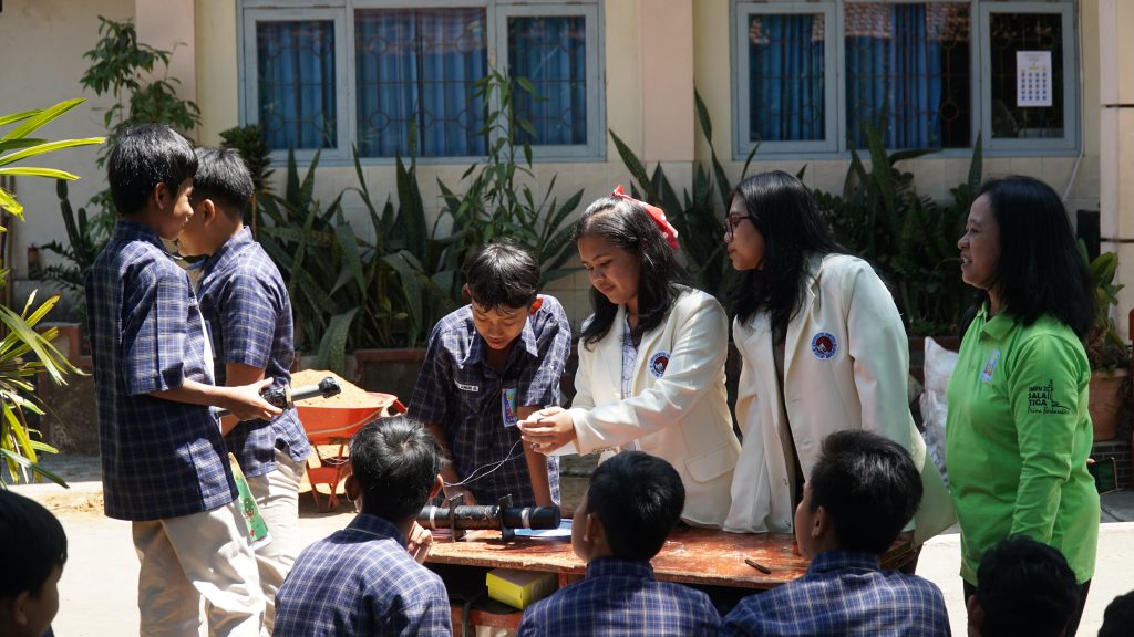 Cara Mengenalkan Energi Terbarukan pada Siswa SMP